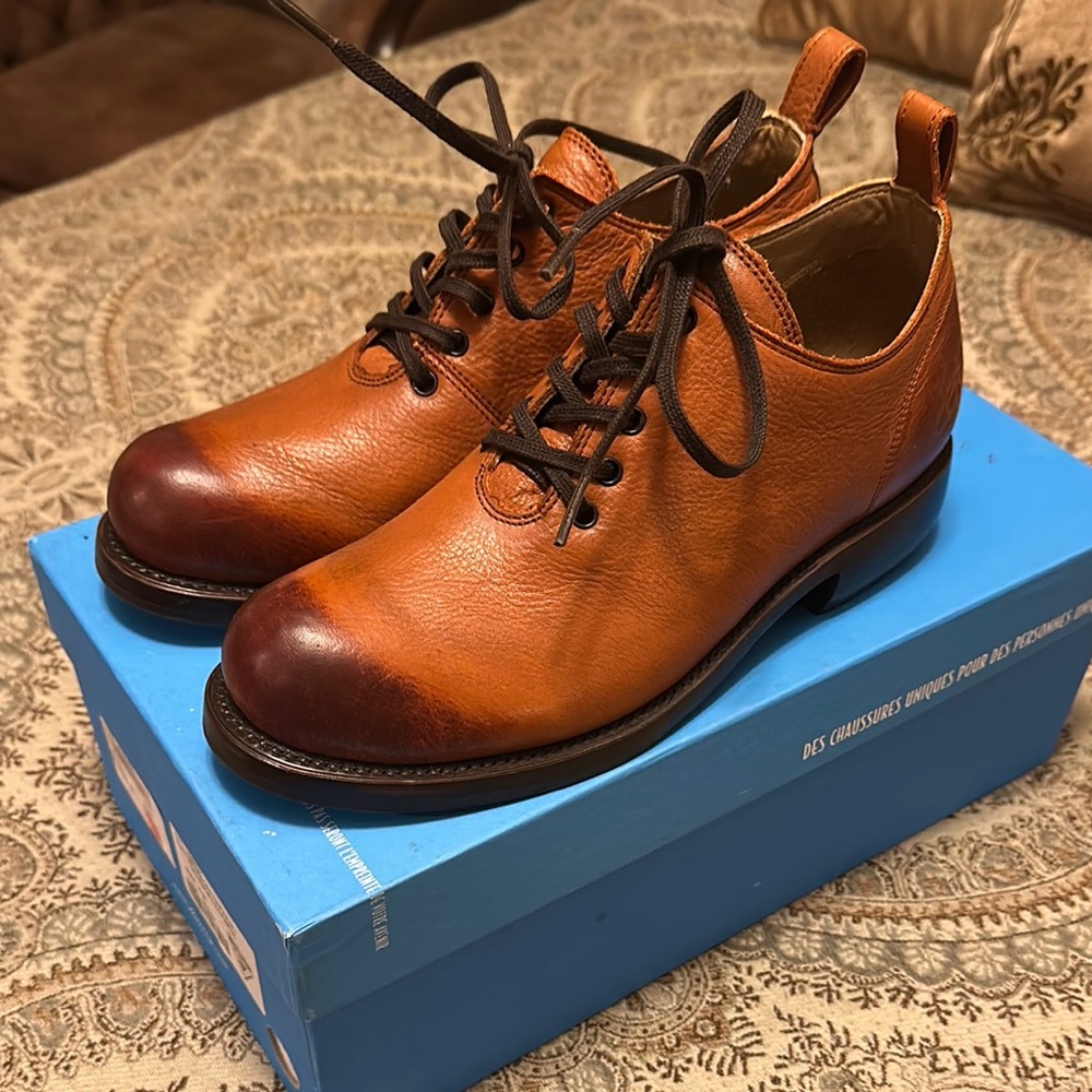 John Fluevog Brown Oxfords with Classic Lace-Up Design